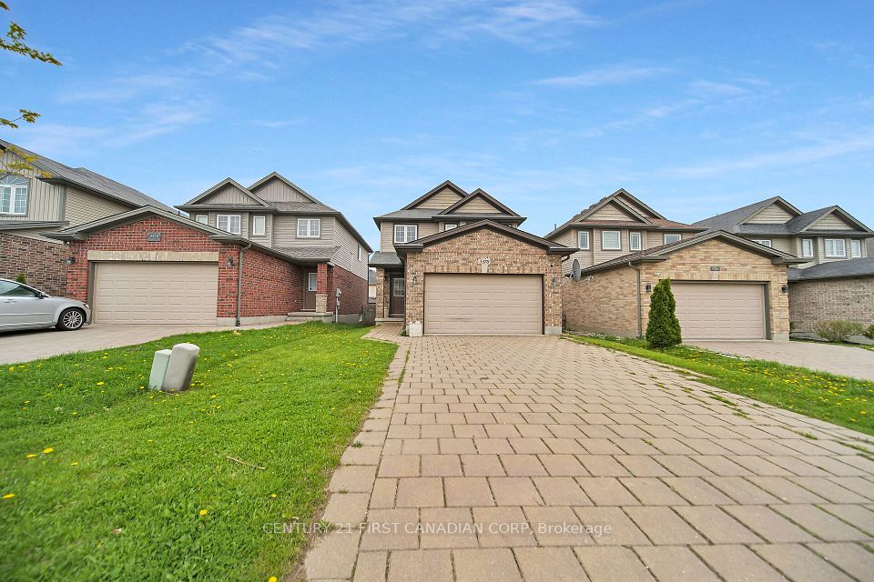 3378 Emilycarr