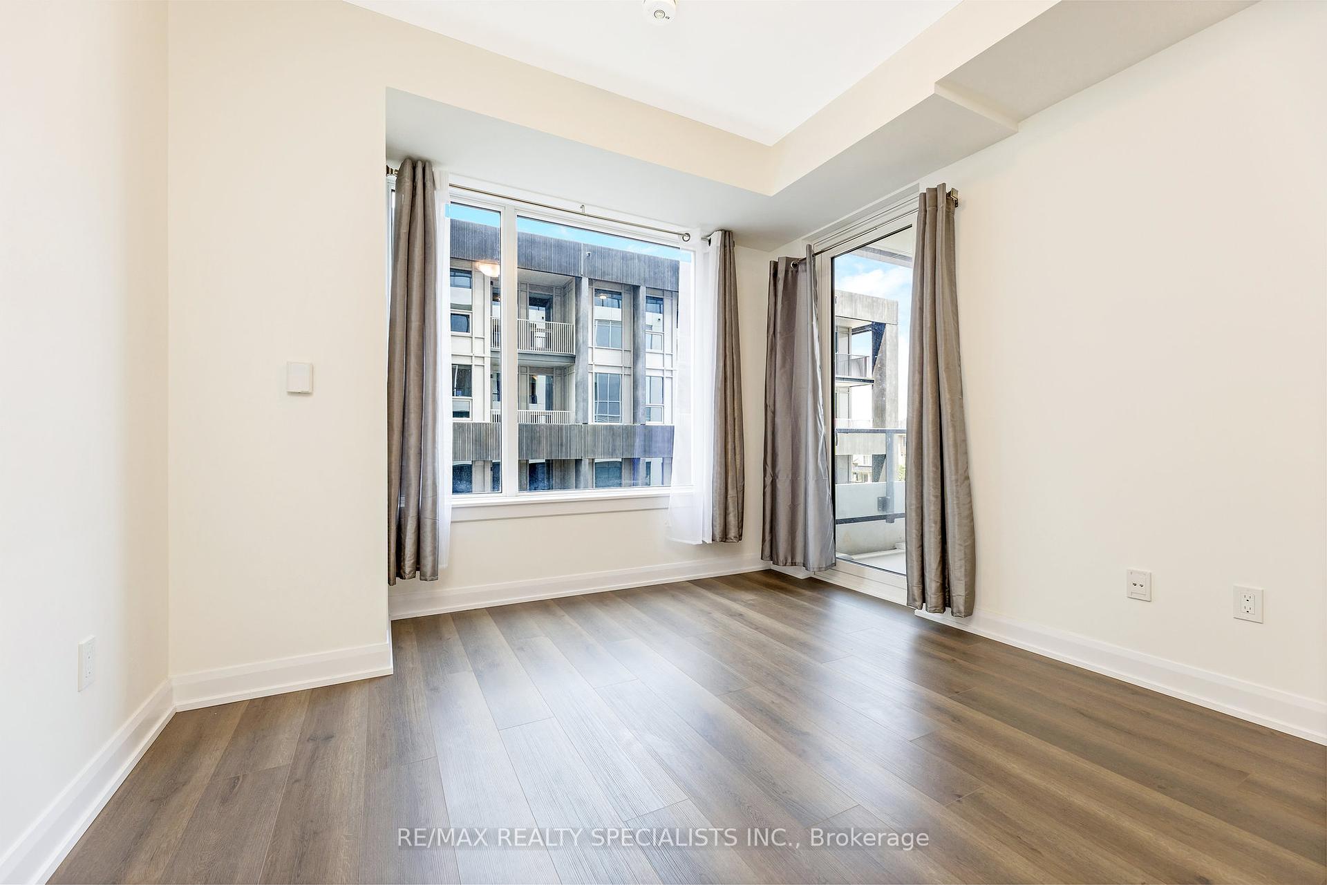 1 Bedroom Condo at 3228 William Coltson, Oakville For sale
