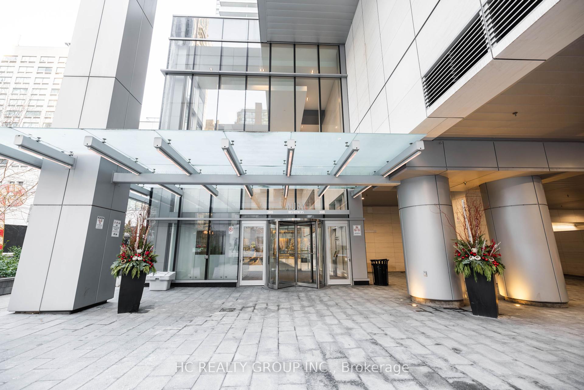 1 Bedroom Condo at 386 Yonge, Toronto For sale