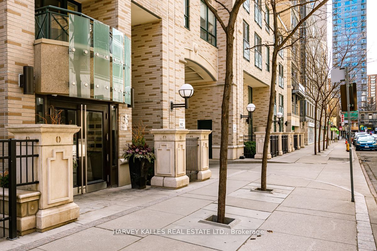 35 Hayden Street 1210