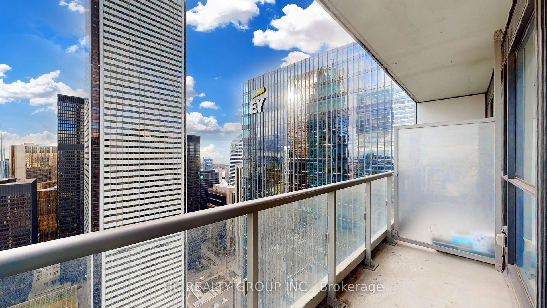2 Bedrooms Condo at 70 Temperance, Toronto For sale