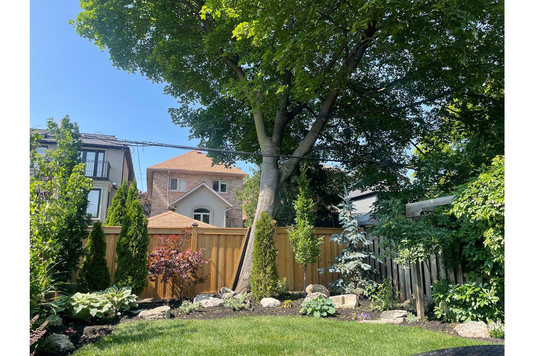 42 Roe Avenue