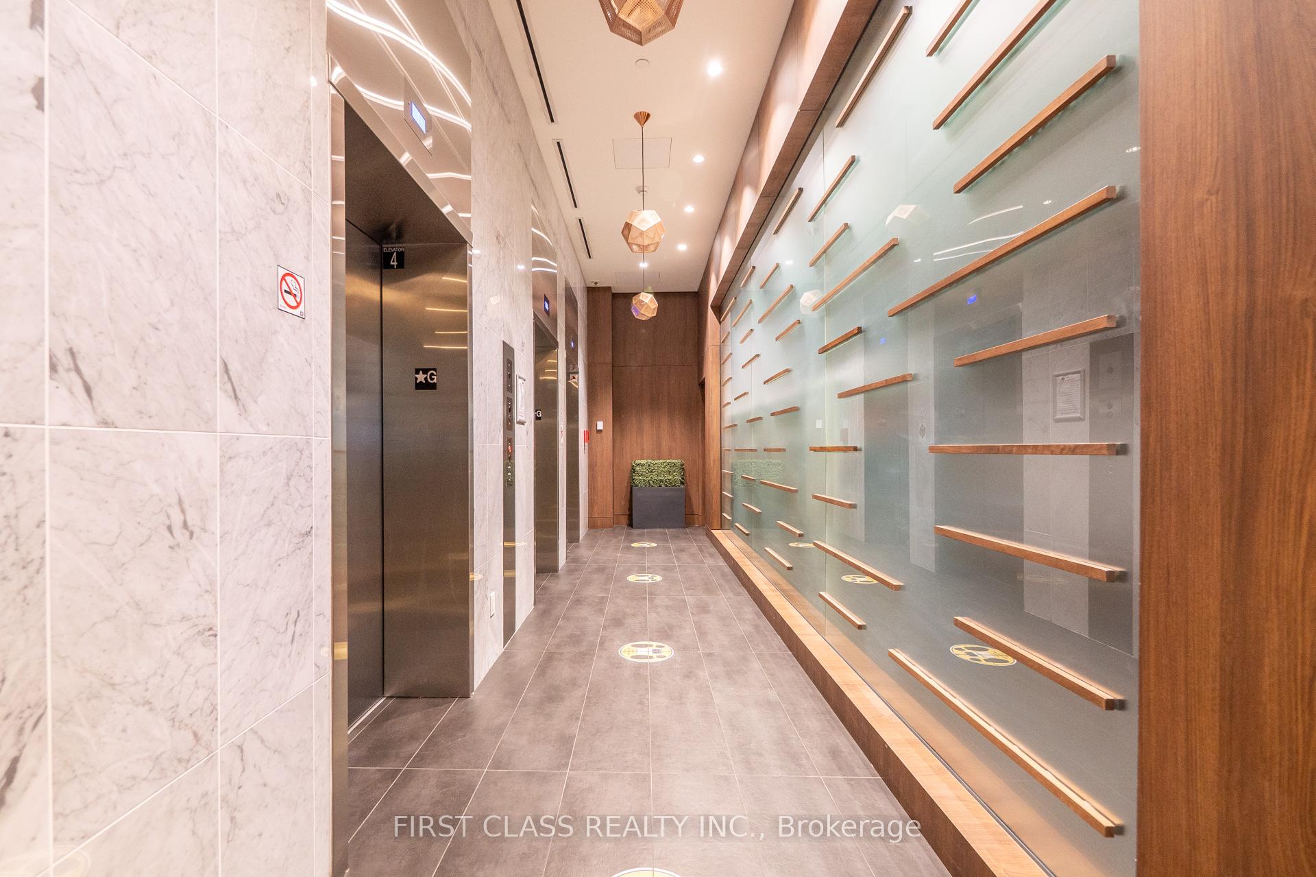 3 Bedrooms Condo at 80 Queens Wharf, Toronto For sale