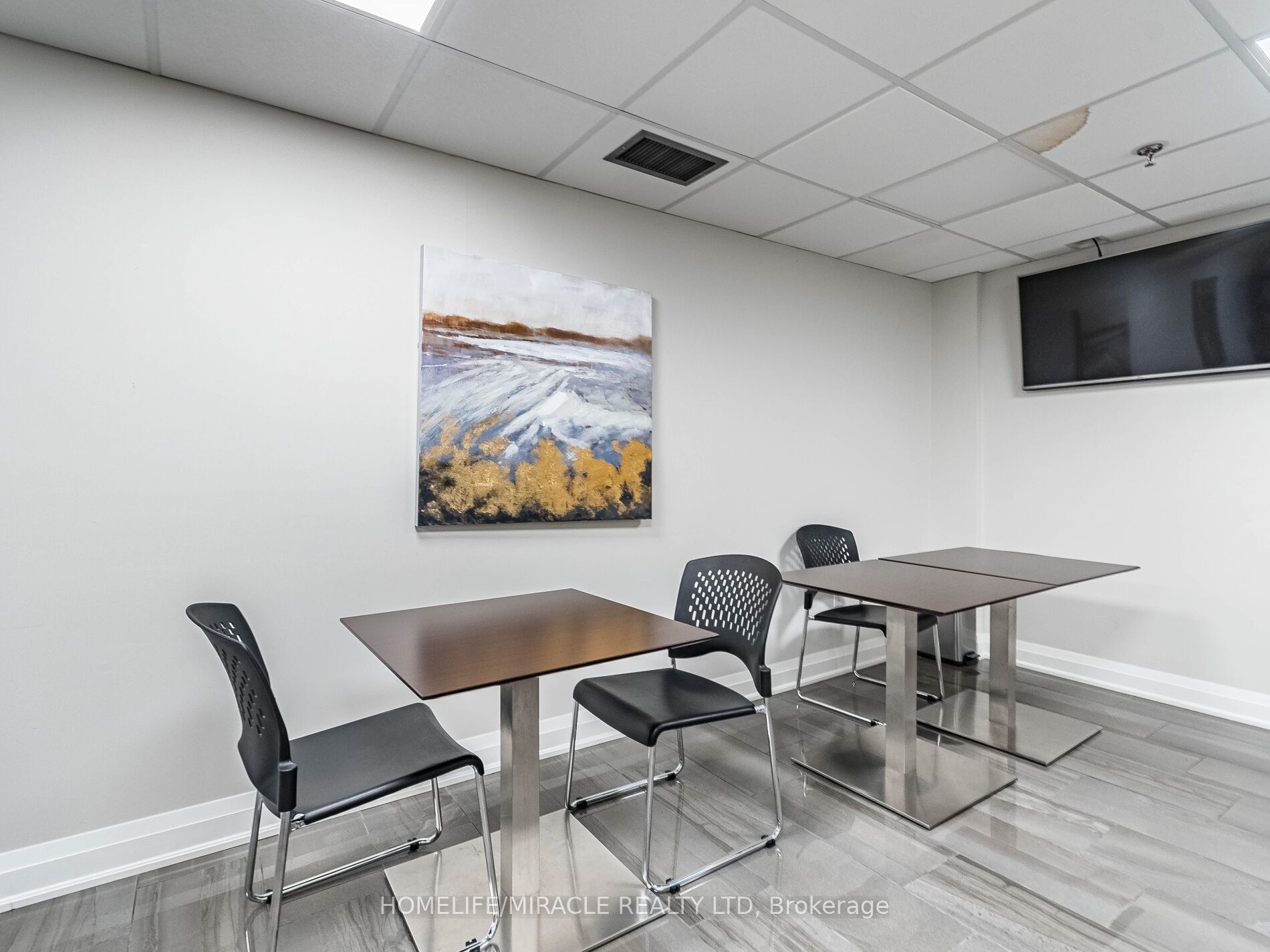 1270 Maple Crossing Boulevard, #604