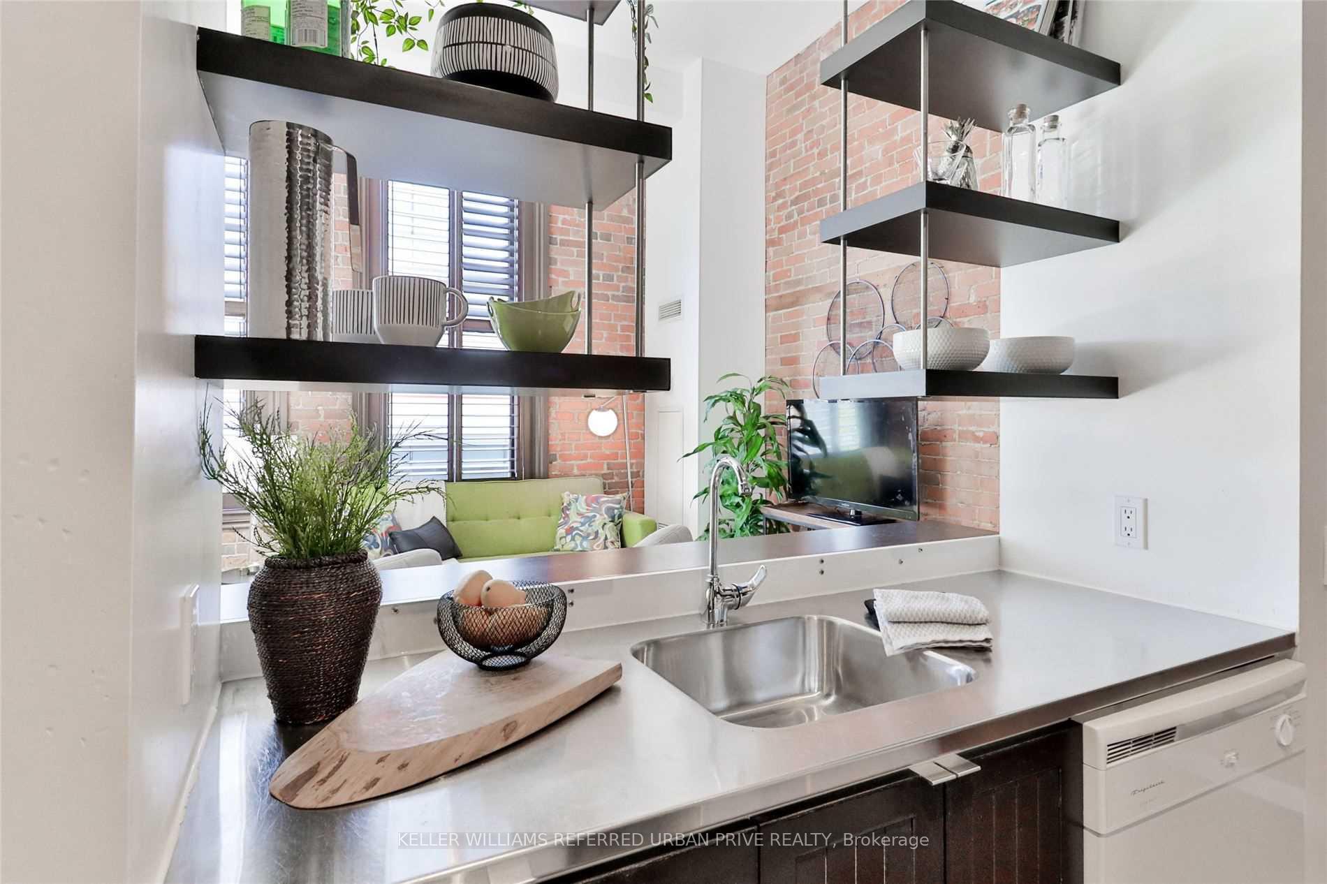 Condo at 915 King, Toronto For sale