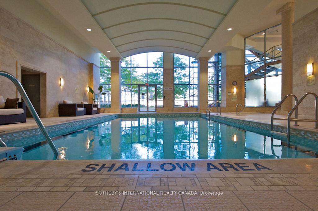 2 Bedrooms Condo at 10 Bellair, Toronto For sale