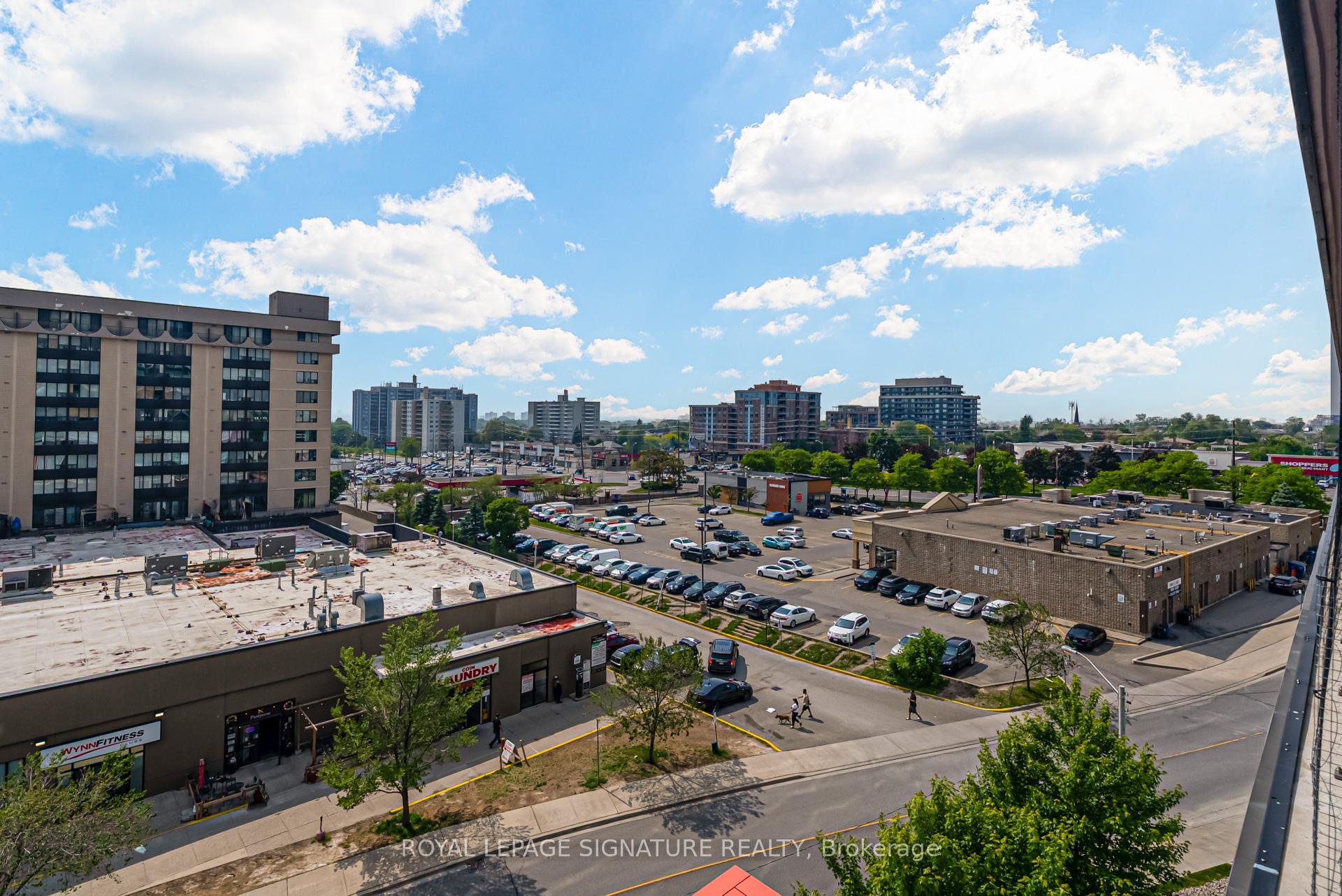 2 Bedrooms Condo at 15 James Finlay, Toronto For sale