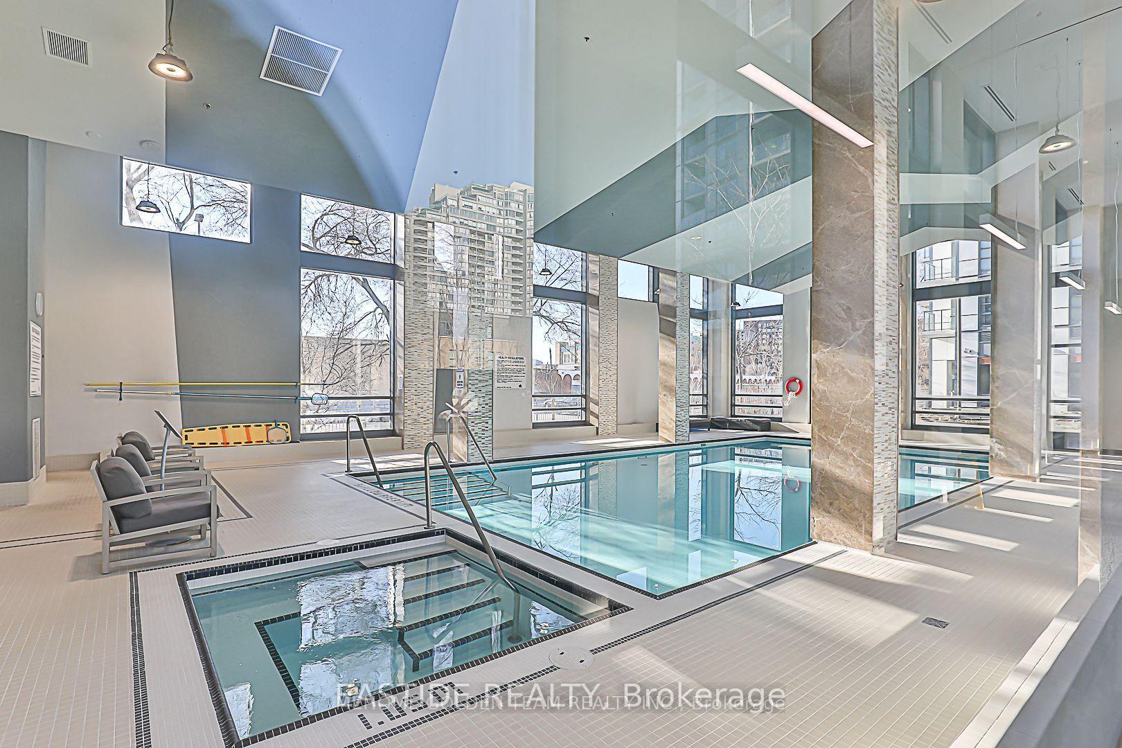 3 Bedrooms Condo at 185 Bonis, Toronto For sale