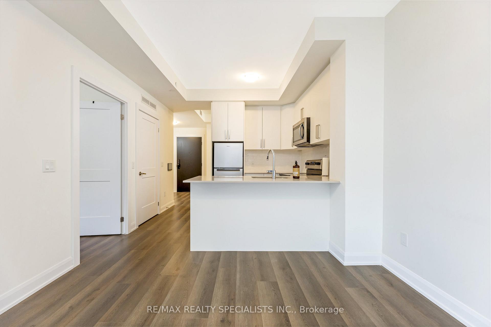 1 Bedroom Condo at 3228 William Coltson, Oakville For sale