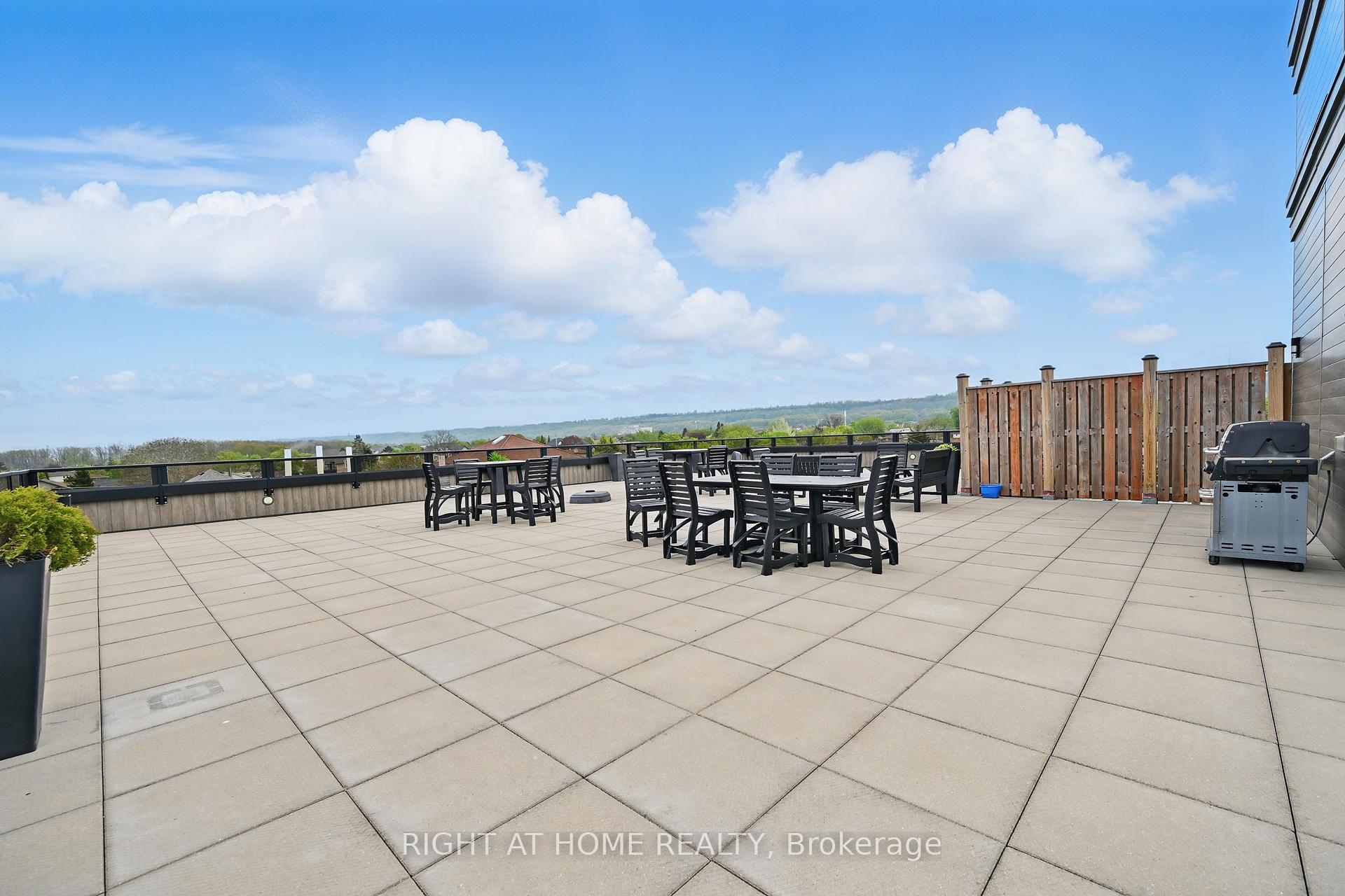 1 Bedroom Condo at 257 Millen, Hamilton For sale