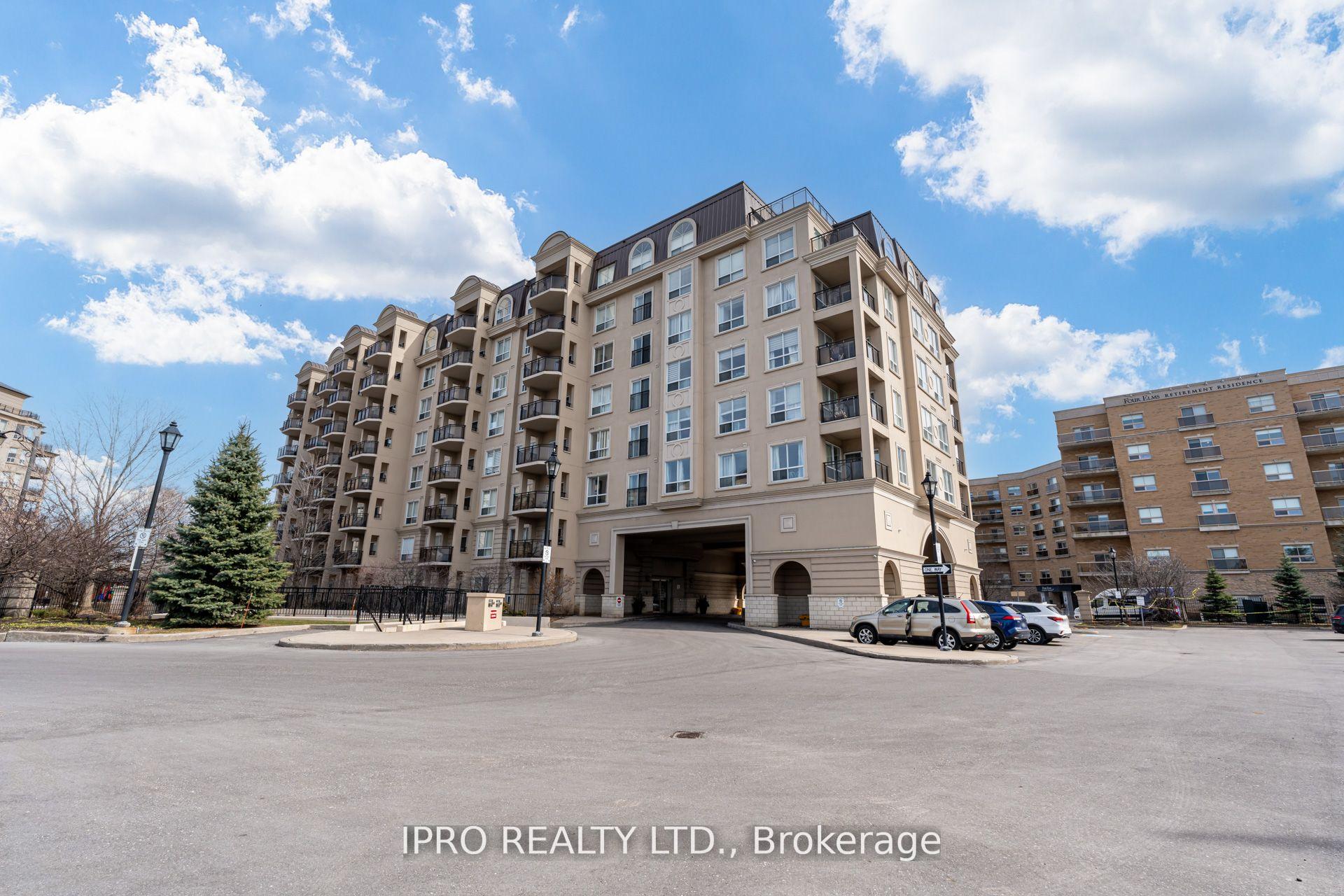 2 Bedrooms Condo at 1 Maison Parc, Vaughan For sale