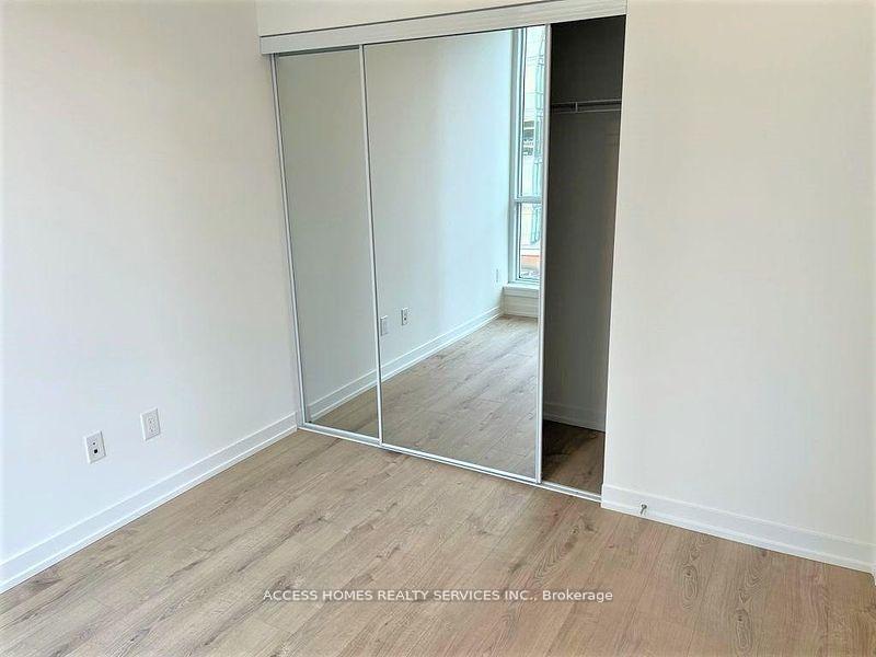 2 Bedrooms Condo at 4065 Confederation, Mississauga For sale