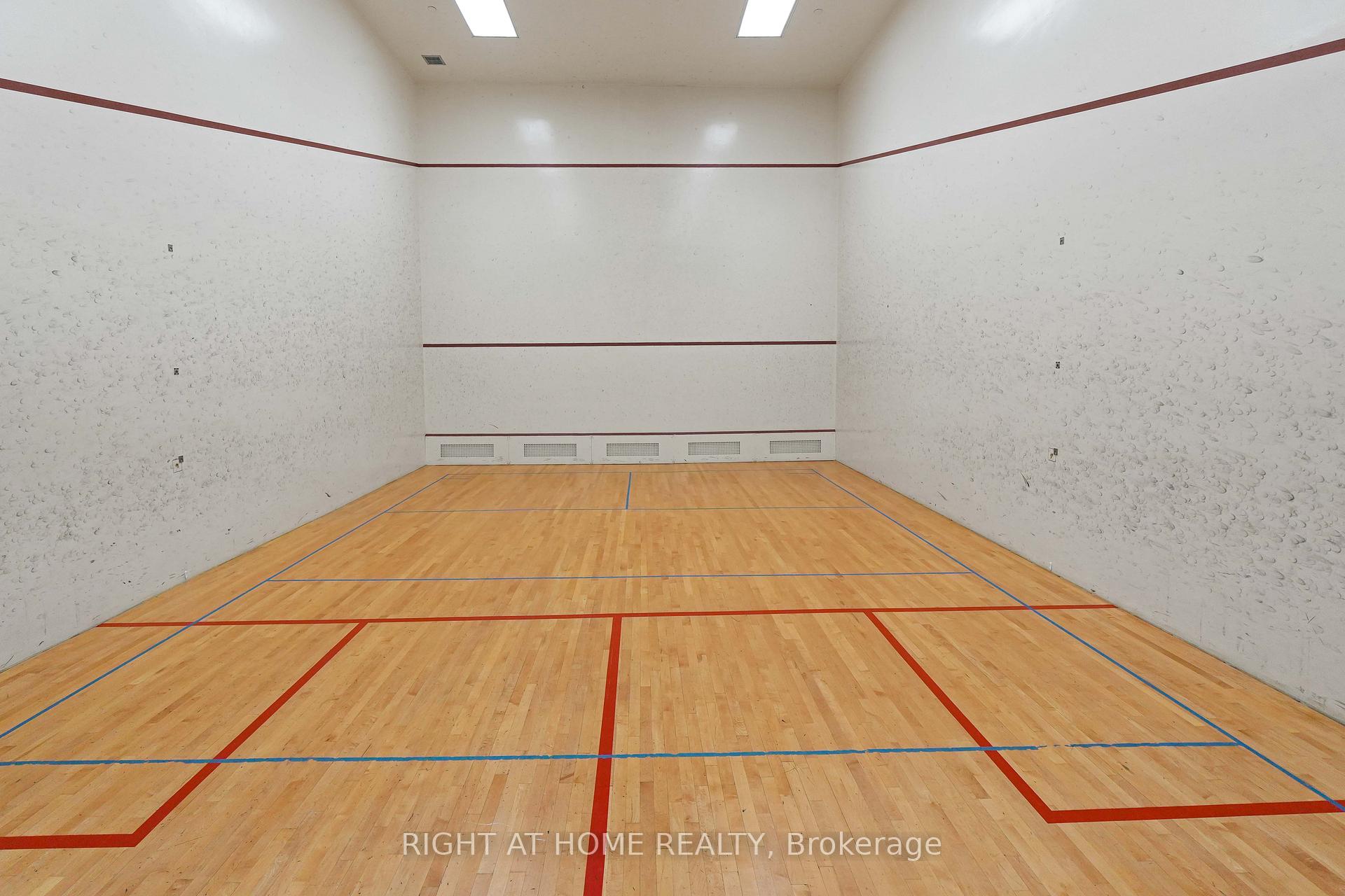 3 Bedrooms Condo at 20 Guildwood, Toronto For sale
