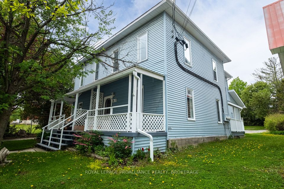 26 Rideau Street, Westport, ON K0G 1X0