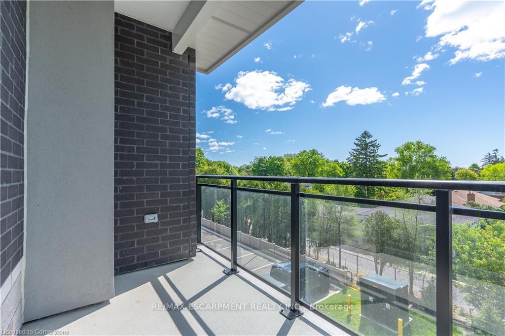 1 Bedroom Condo at 320 Plains, Burlington For sale