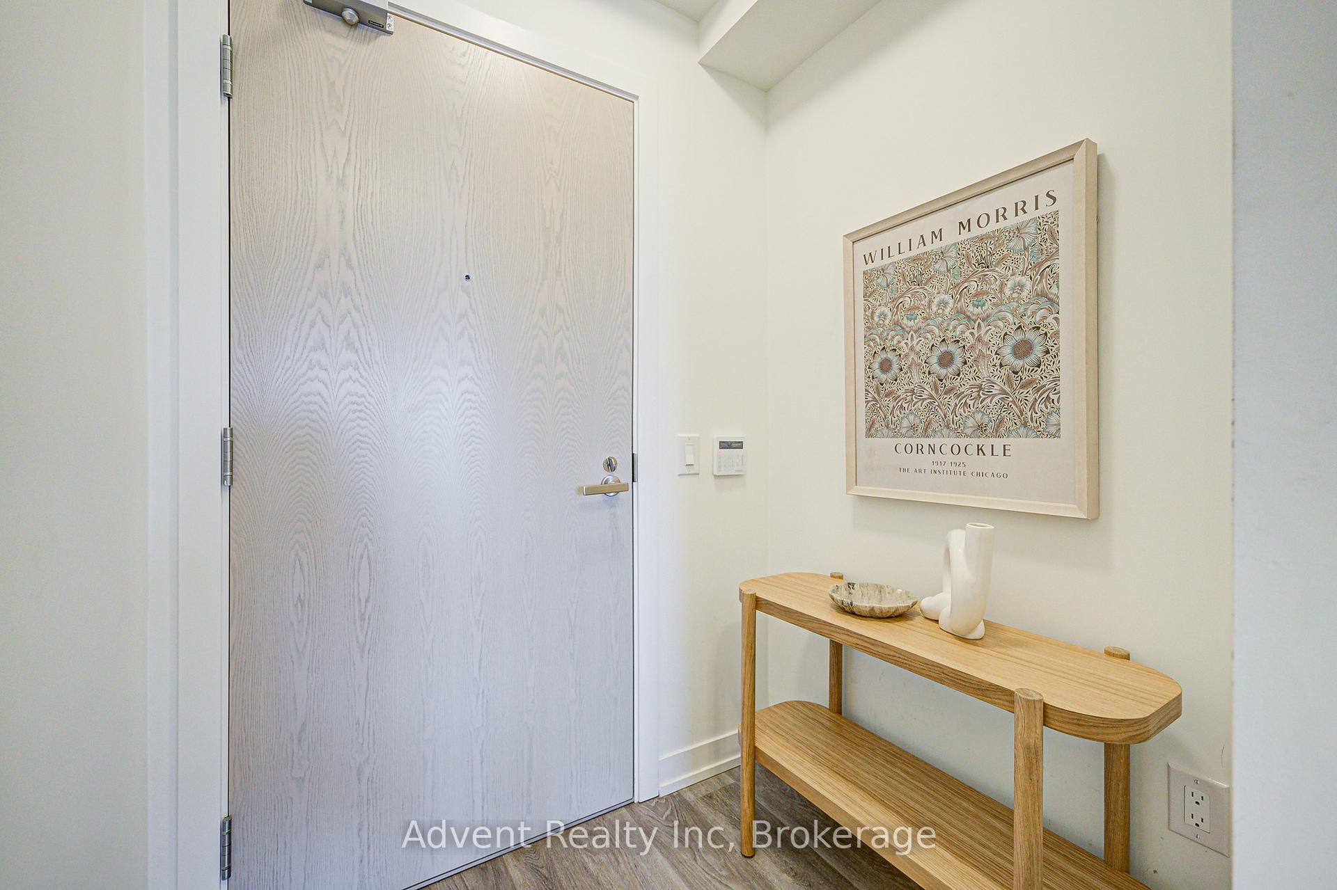 2 Bedrooms Condo at 55 Cooper,  Toronto For sale