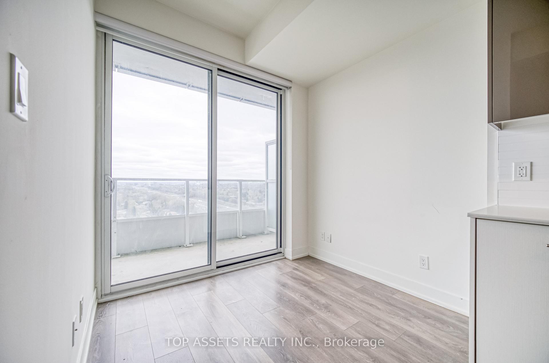 2 Bedrooms Condo at 180 Fairview Mall, Toronto For sale