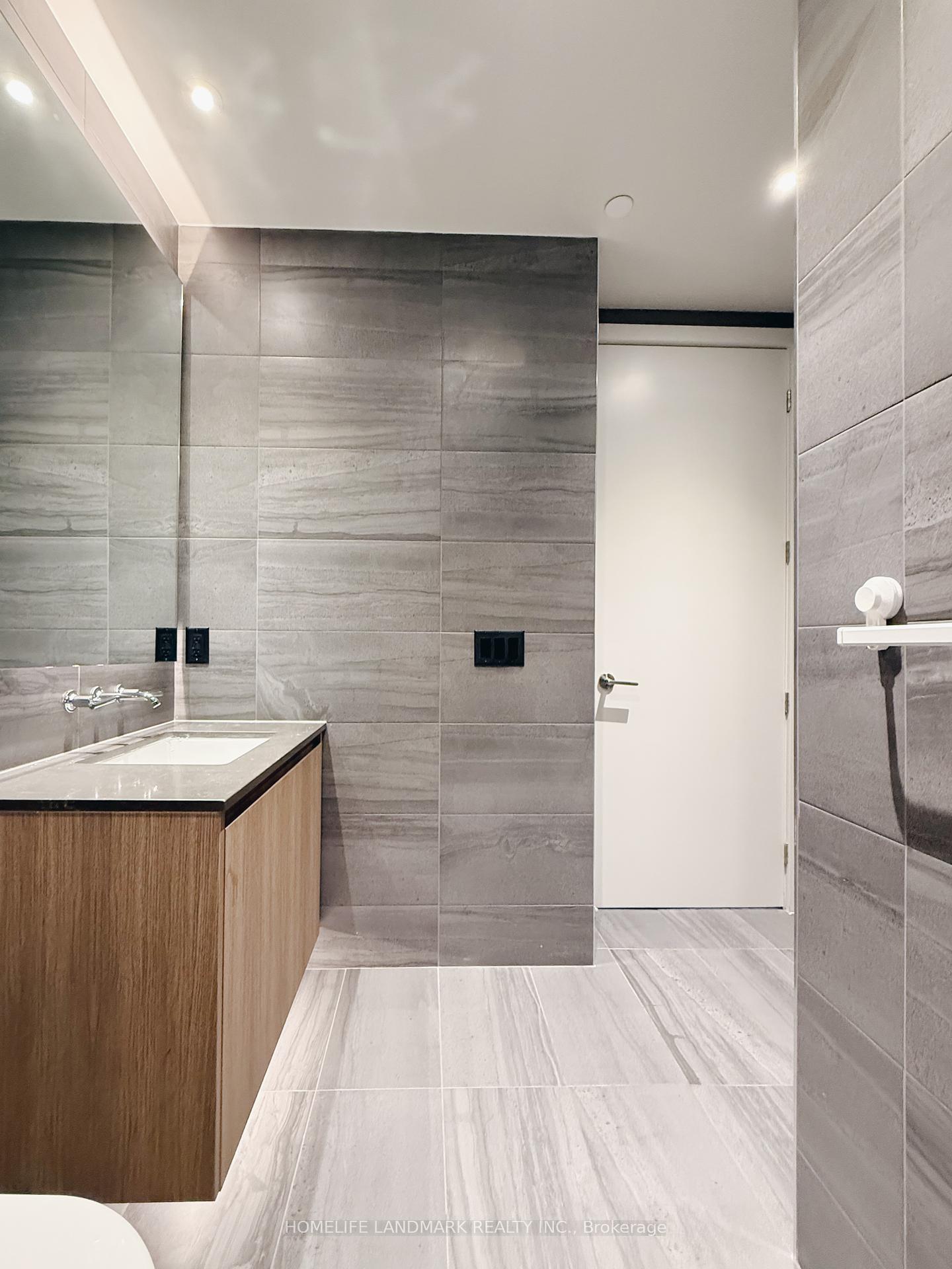 1 Bedroom Condo at 81 Wellesley, Toronto For sale