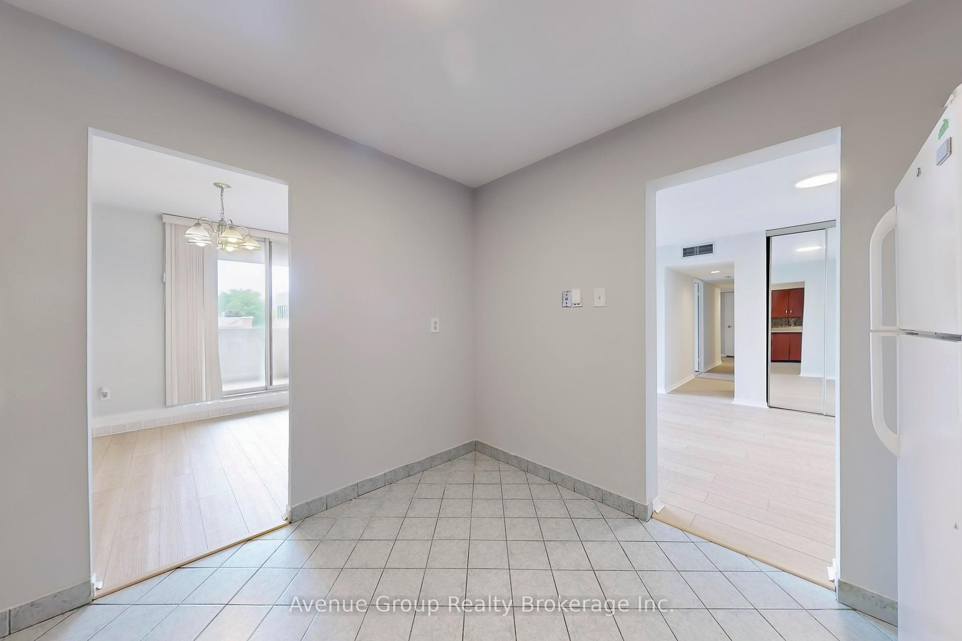 3 Bedrooms Condo at 1703 Mccowan, Toronto For sale