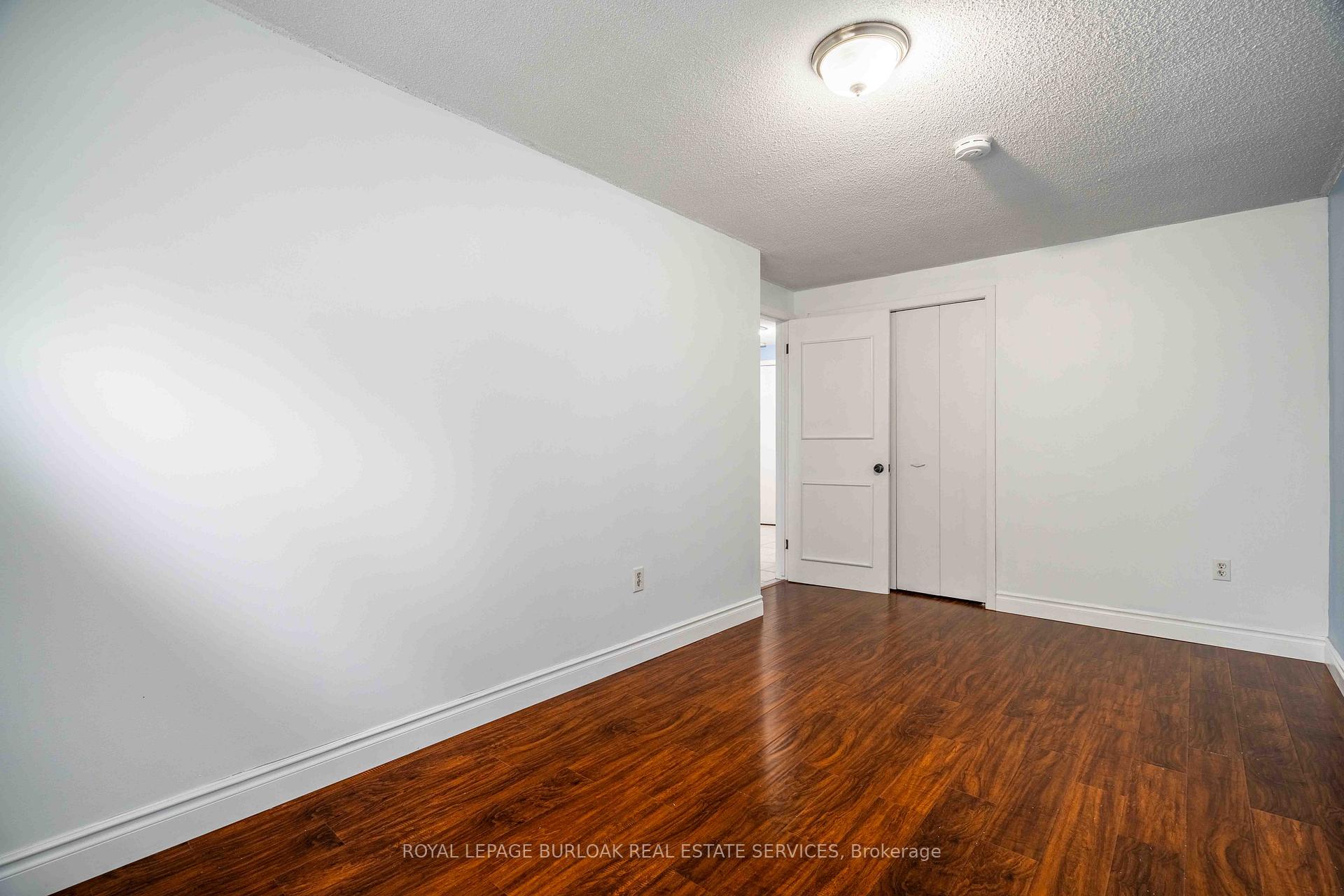 4 Bedrooms Condo at 117 Bonaventure, Hamilton For sale