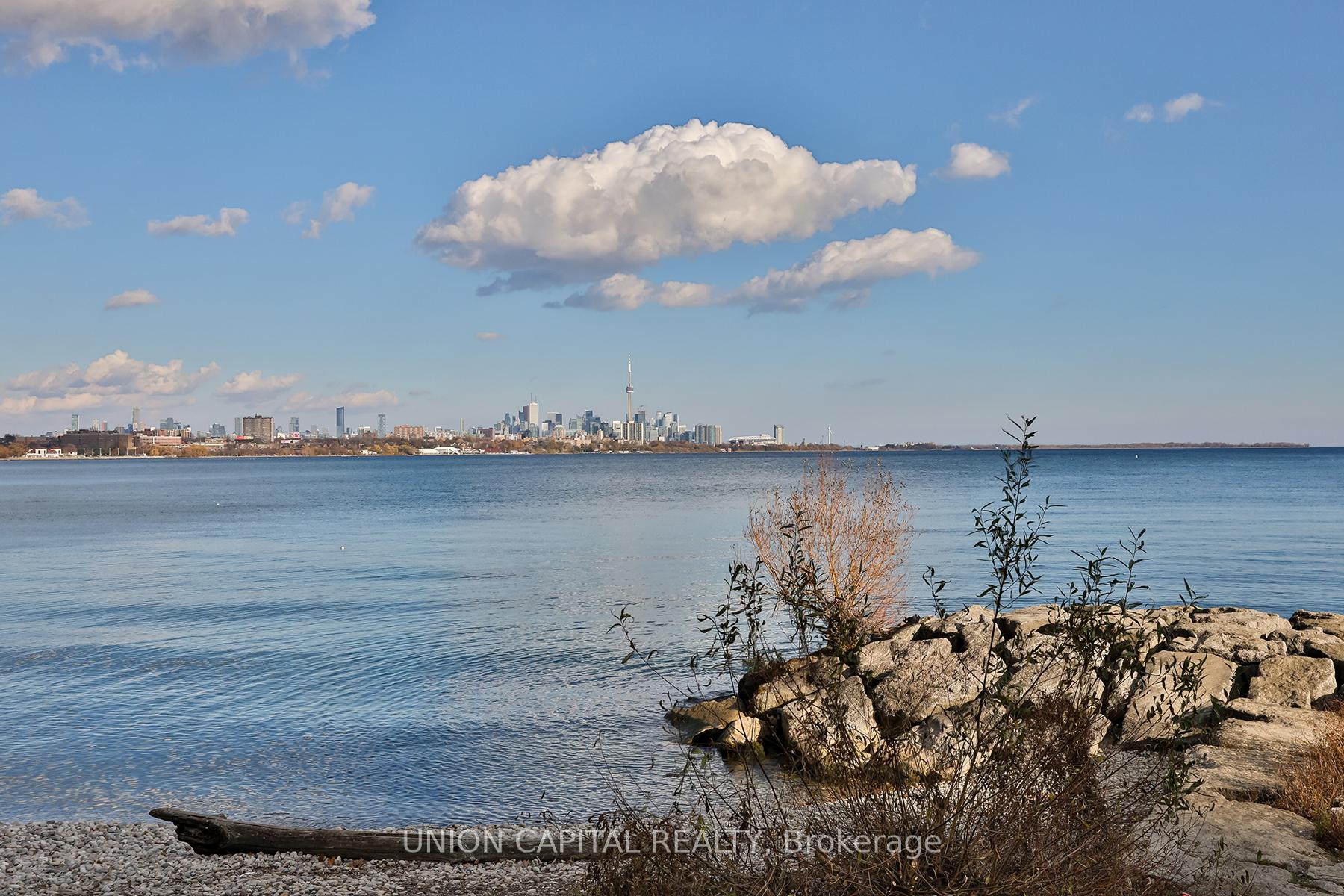 2 Bedrooms Condo at 20 Shore Breeze, Toronto For sale