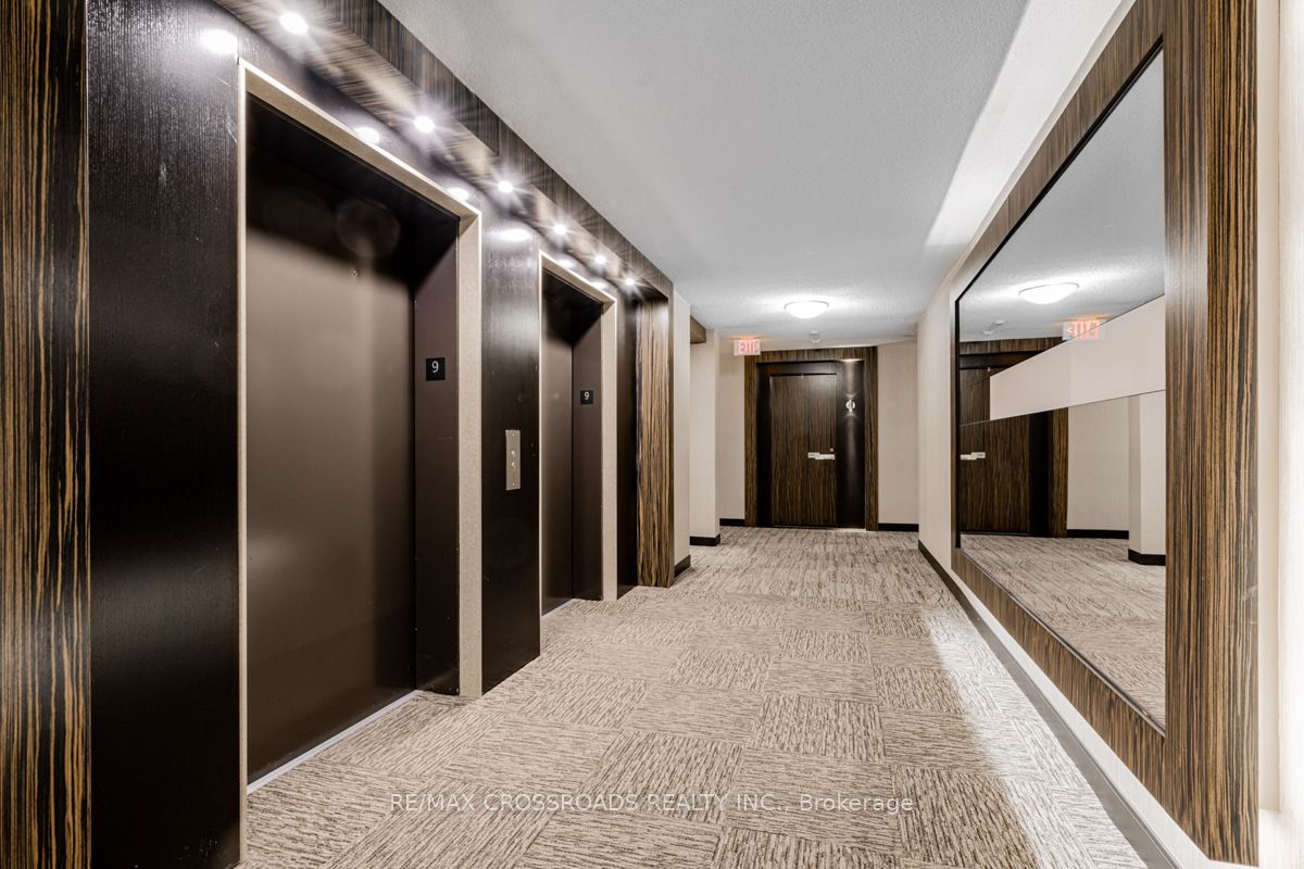 253 South Park Road, #909