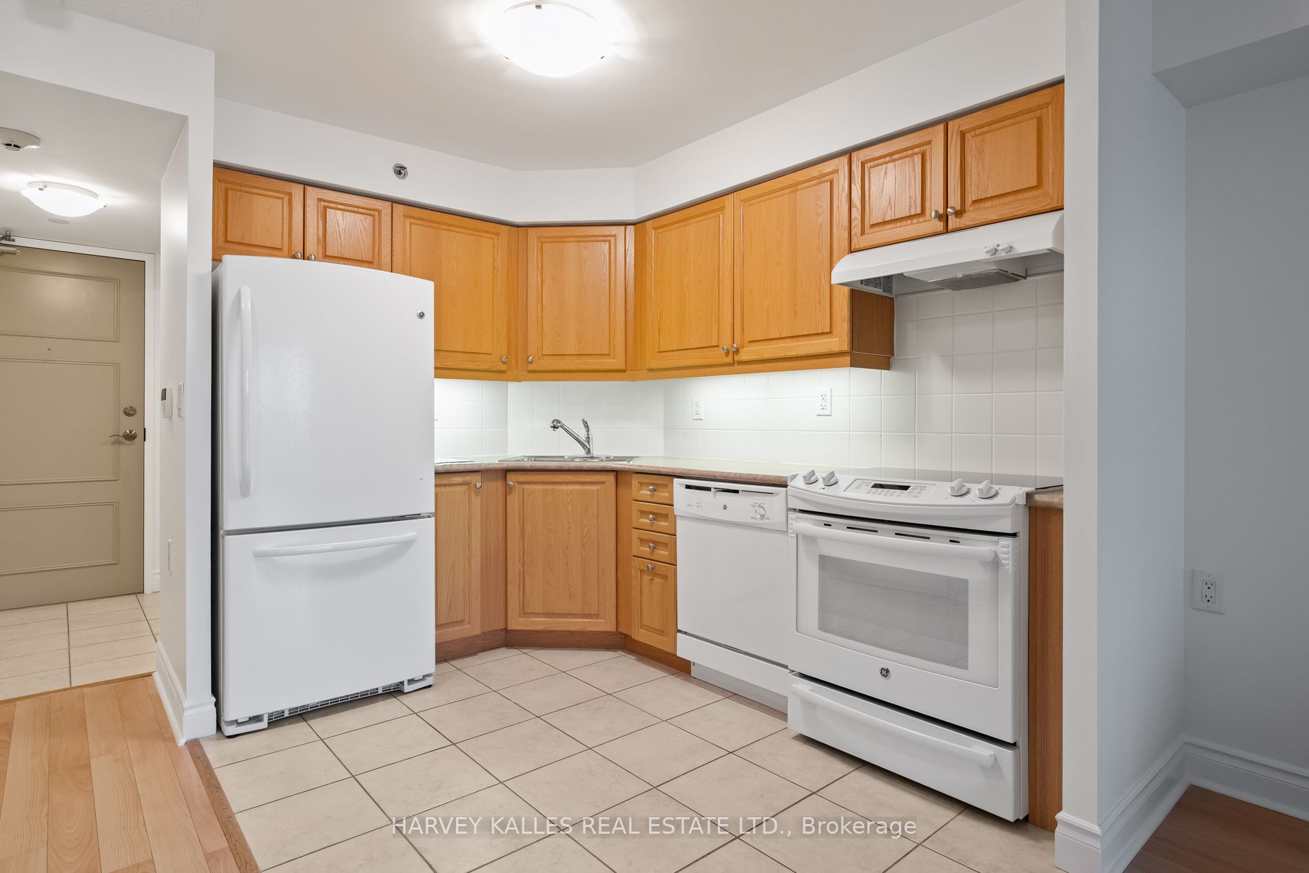 3 Marine Parade Drive, #507