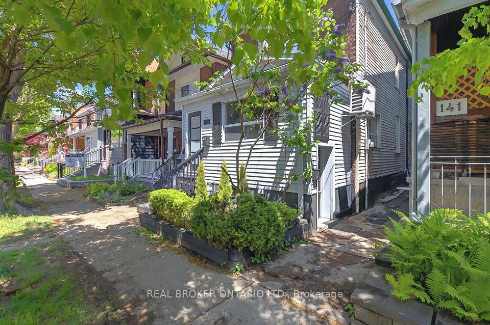 143 Parkmount Rd Road, Toronto, ON M4J 4V3
