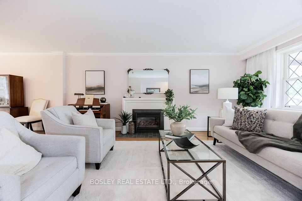 265 Chaplin Crescent, Toronto, ON M5P 1B1