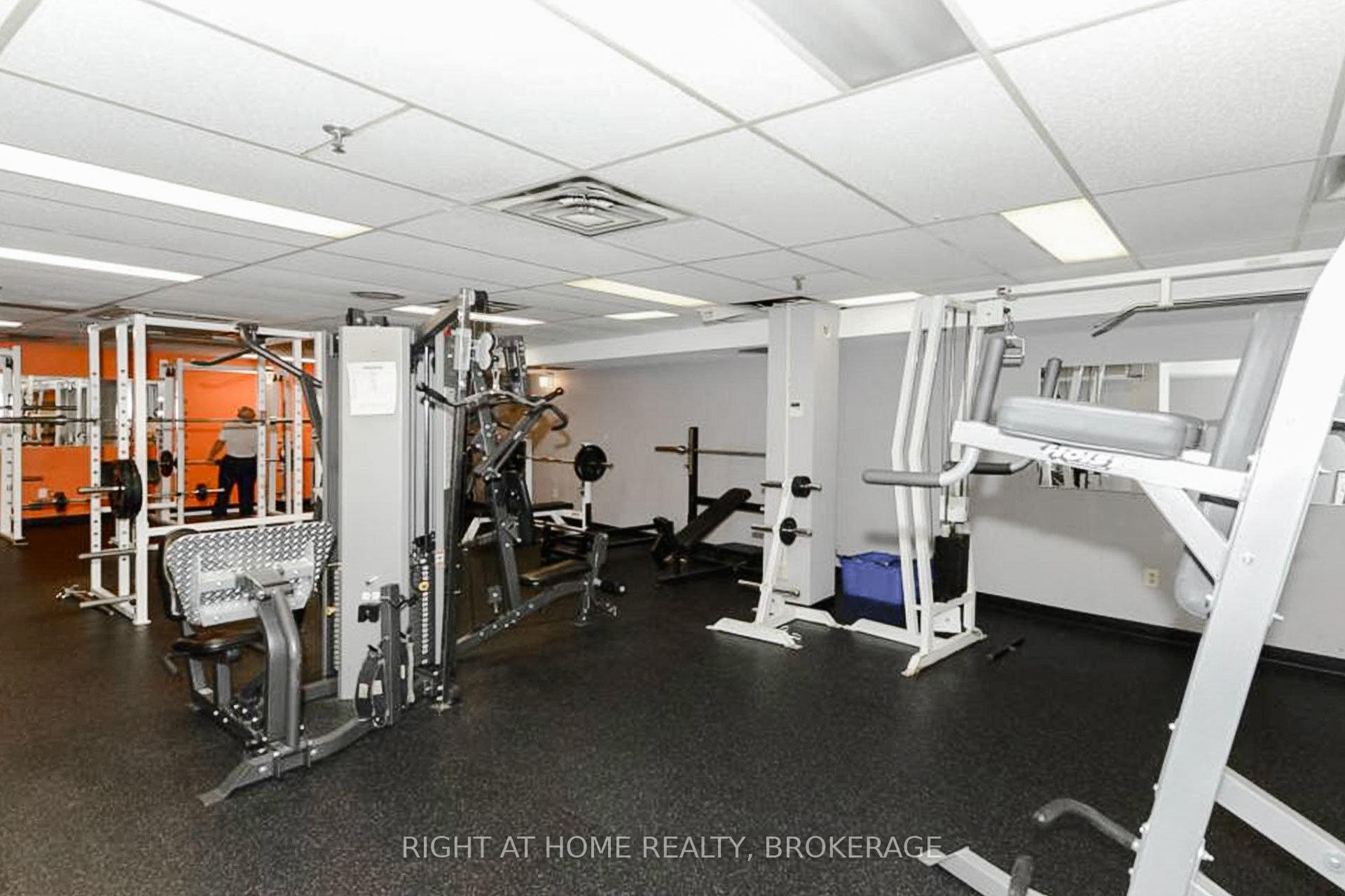 3 Bedrooms Condo at 714 The West Mall, Toronto For sale