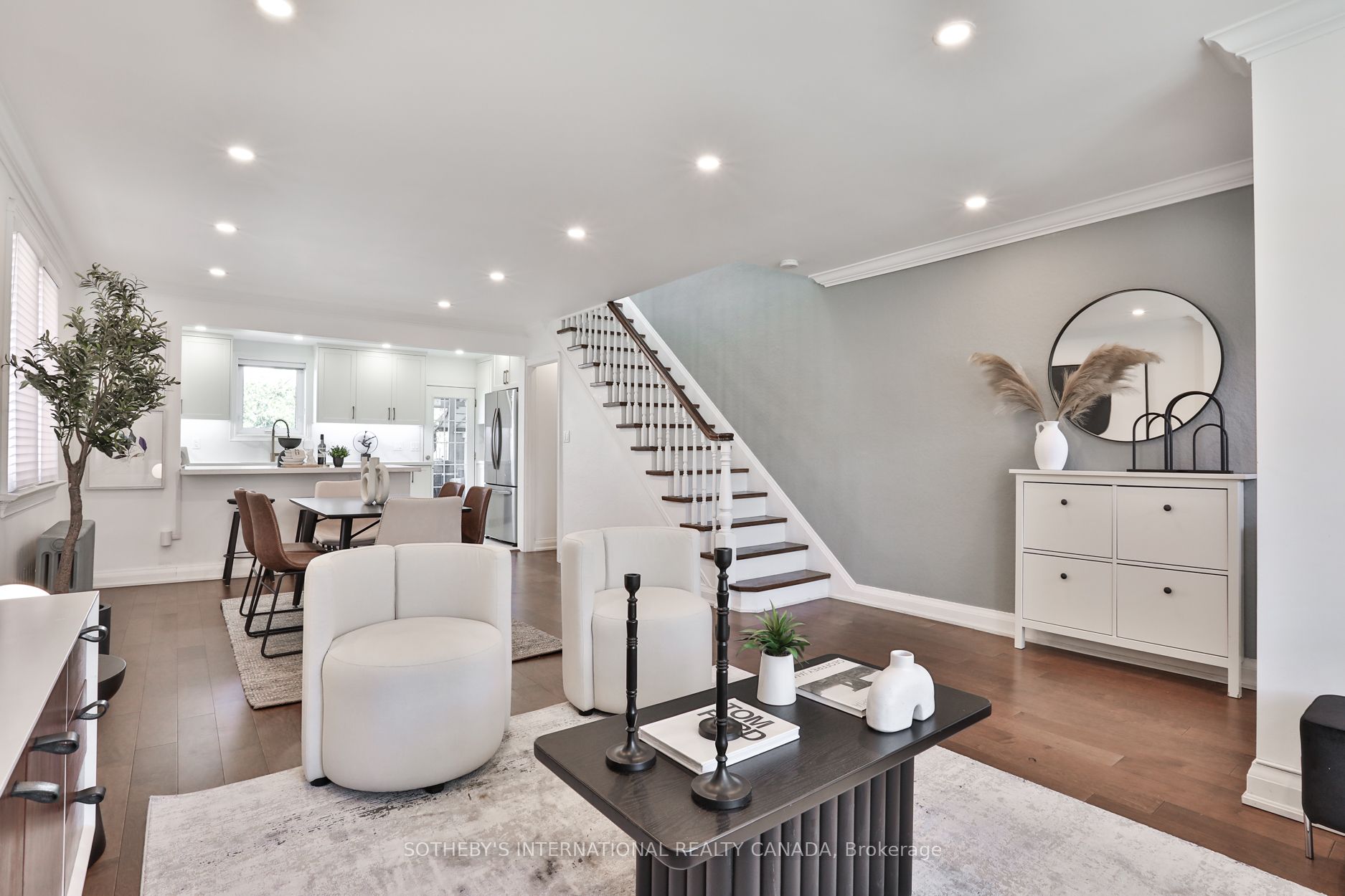 389 Arlington Avenue