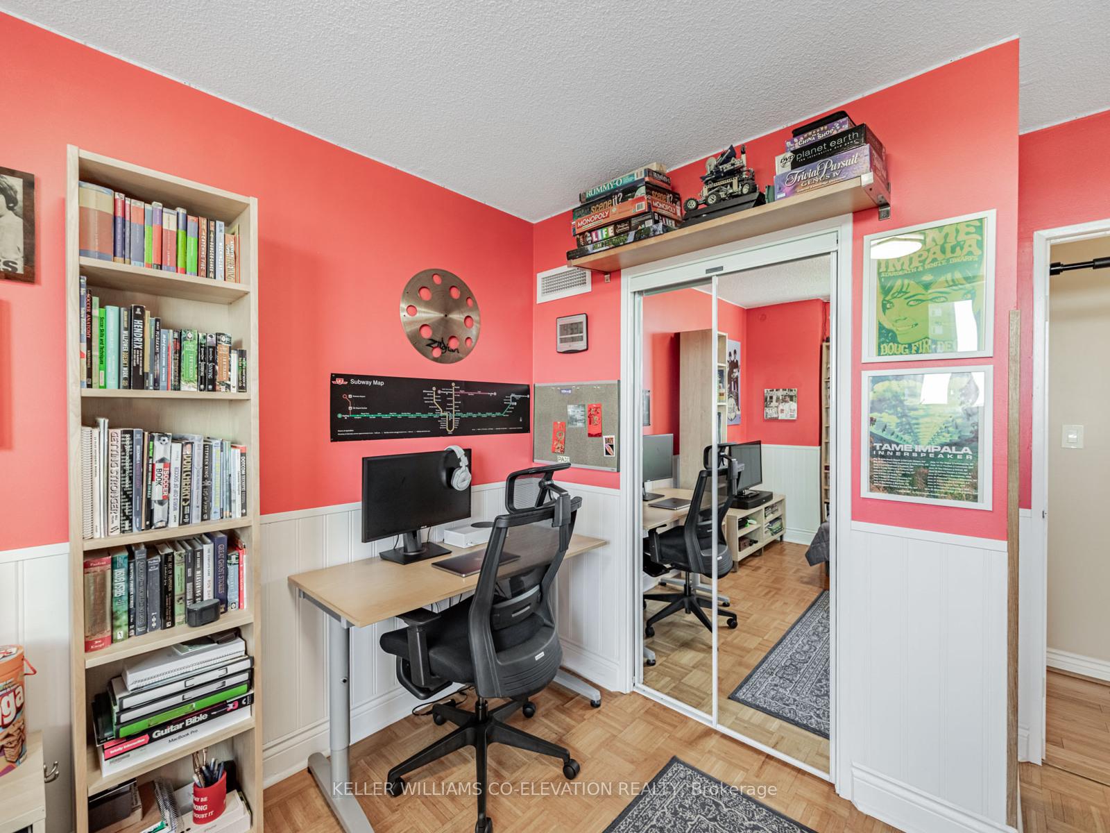 3 Bedrooms Condo at 250 Scarlett, Toronto For sale