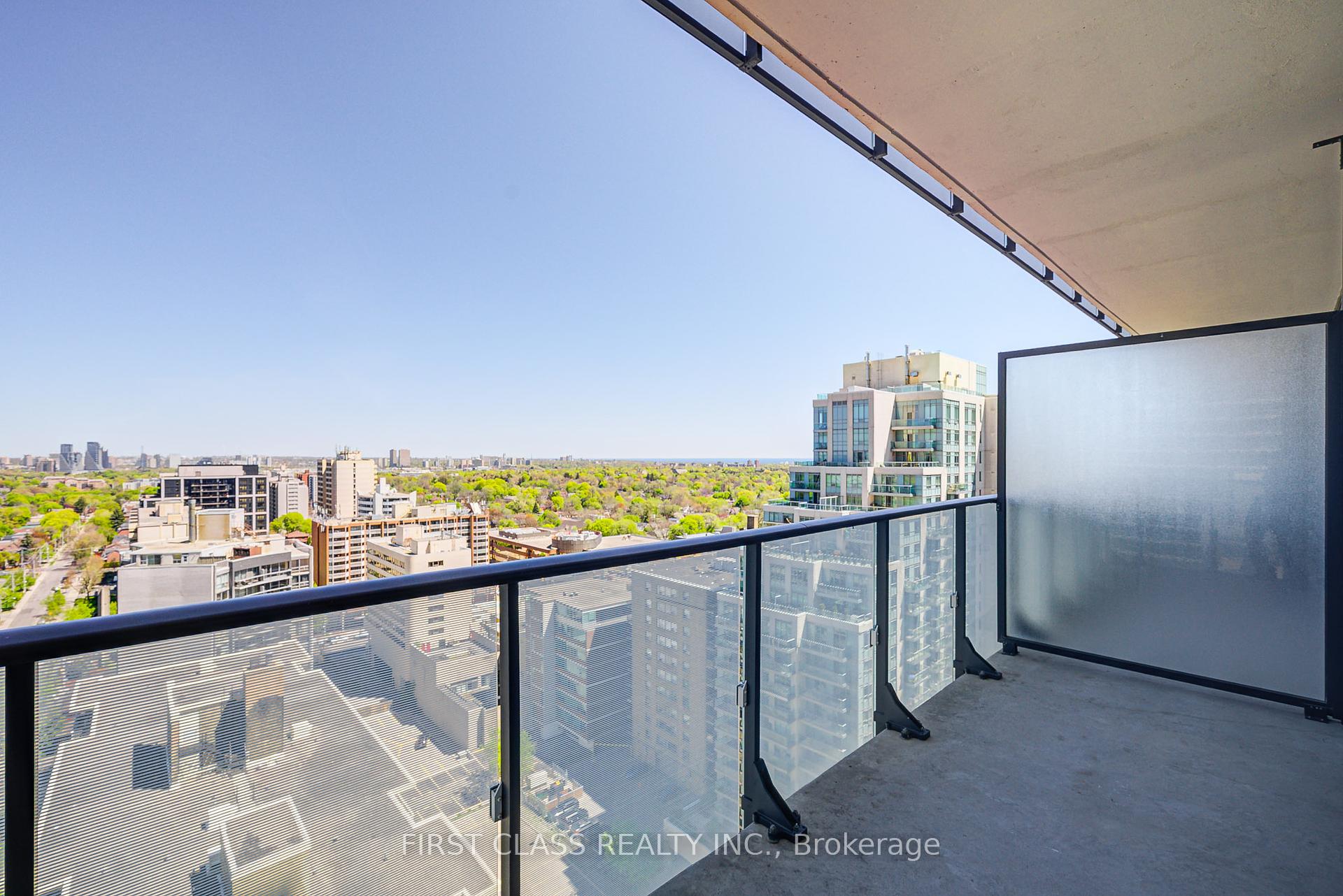 2 Bedrooms Condo at 185 Roehampton, Toronto For sale