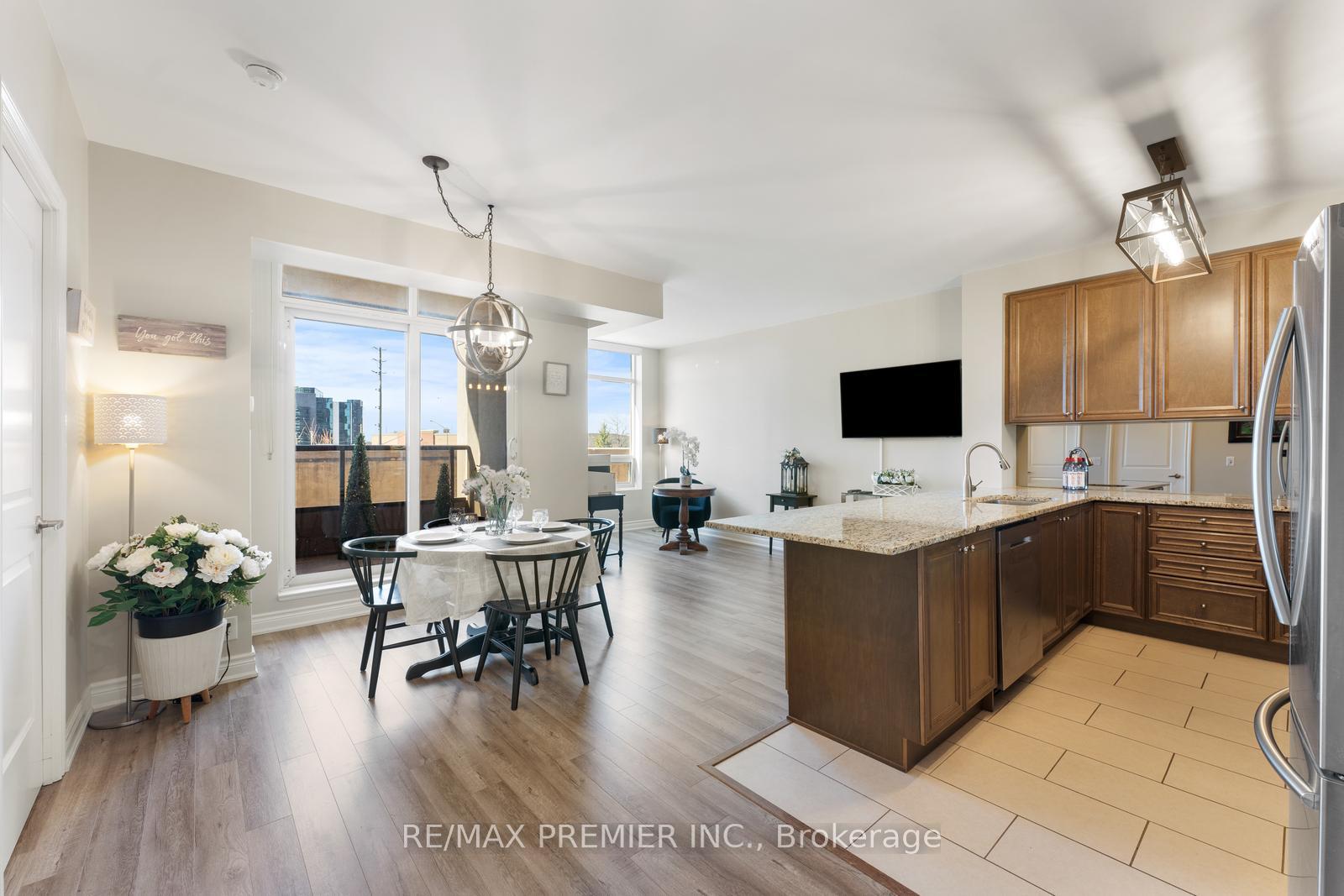 2 Bedrooms Condo at 9235 Jane, Vaughan For sale
