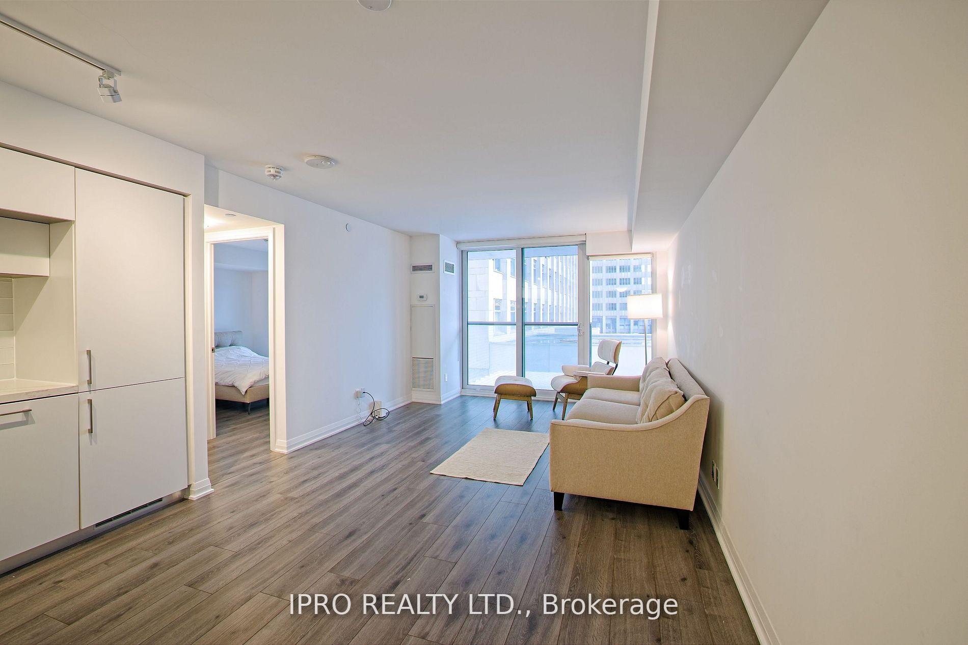 1 Bedroom Condo at 99 Foxbar, Toronto For sale