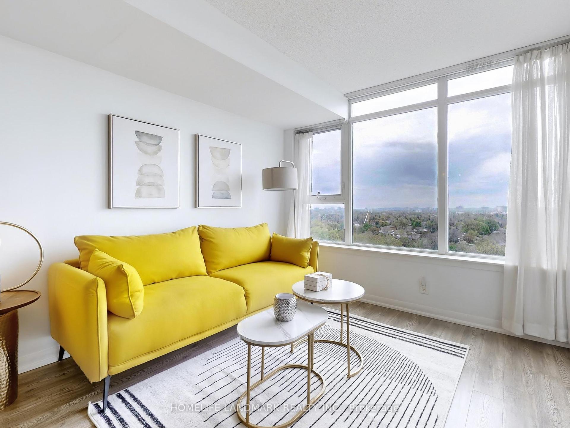 2 Bedrooms Condo at 190 Borough, Toronto For sale