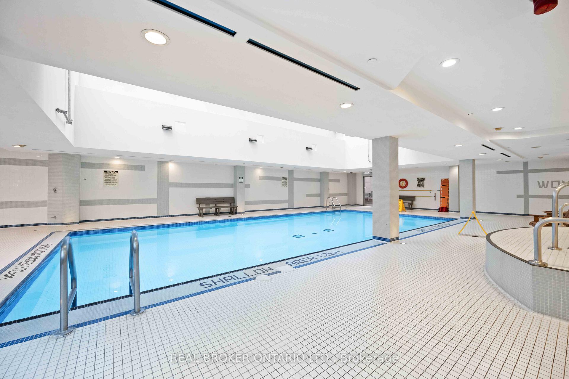 2 Bedrooms Condo at 18 Yonge,  Toronto For sale