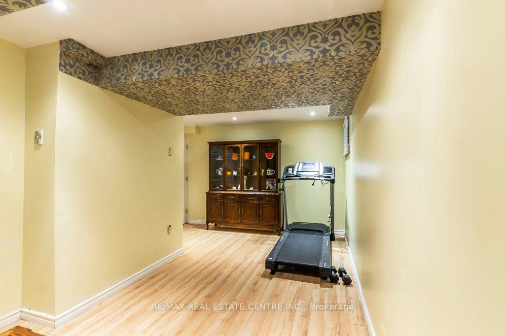 3 Bedrooms Condo at 444 Stone Church,  Hamilton For sale