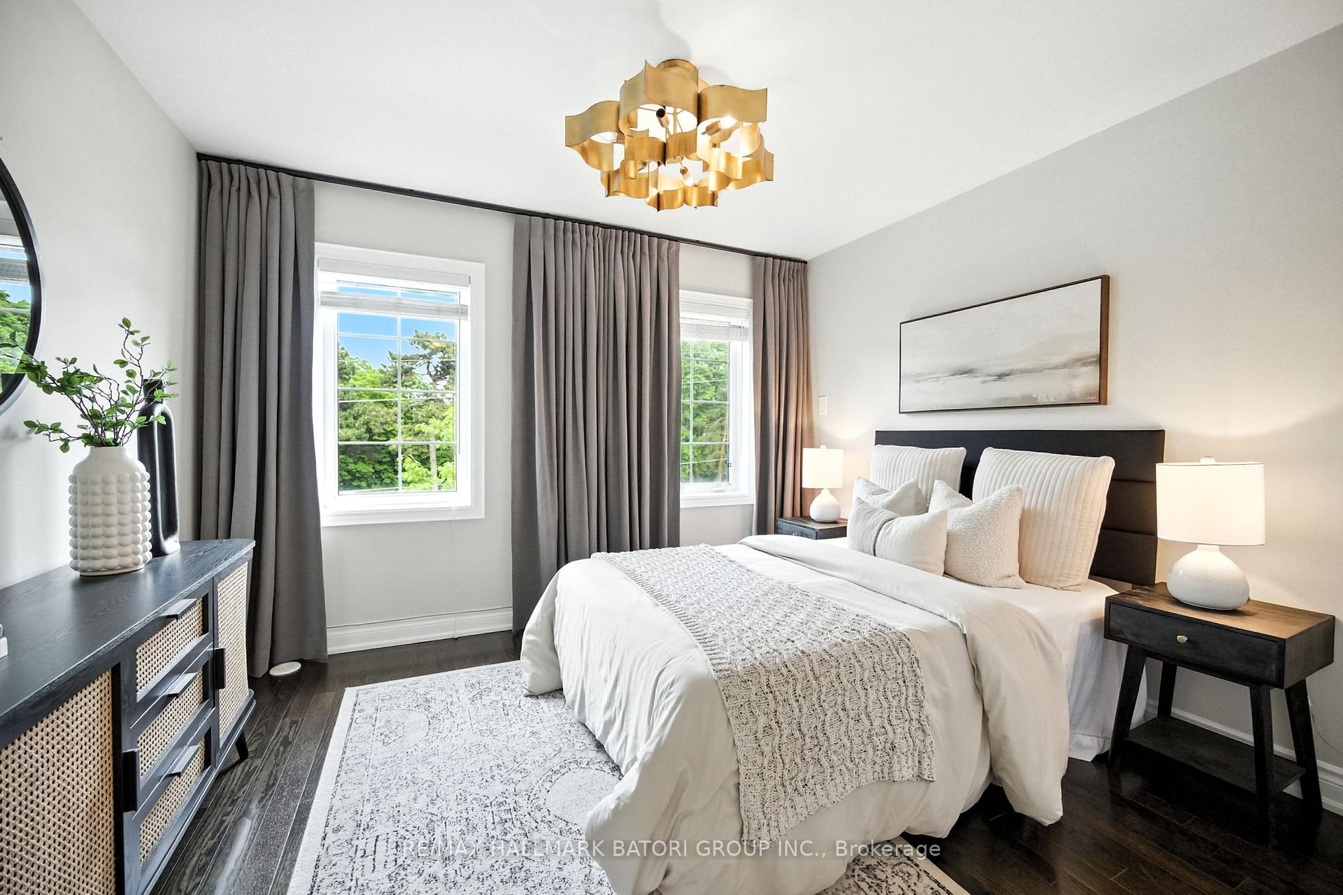 4 Bedrooms Condo at 2110 Bayview, Toronto For sale