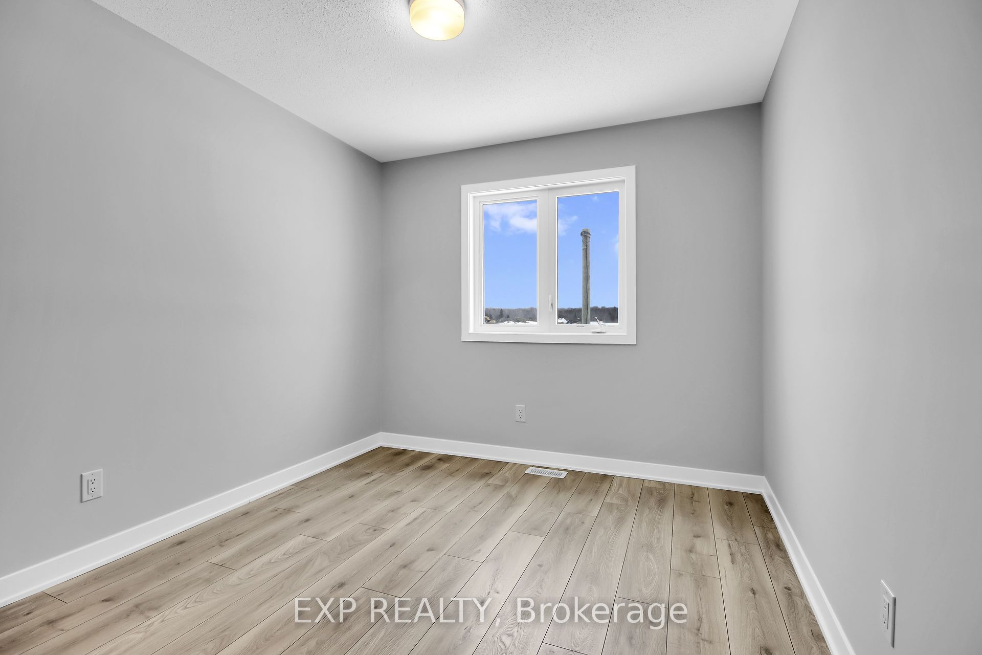 309 Cornflower Row, Stittsville - Munster - Richmond 8209 - Goulbourn Twp From Franktown Rd/South To Rideau