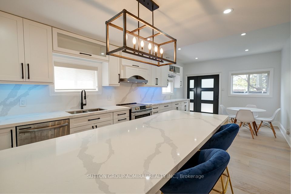 70 Carlaw Avenue