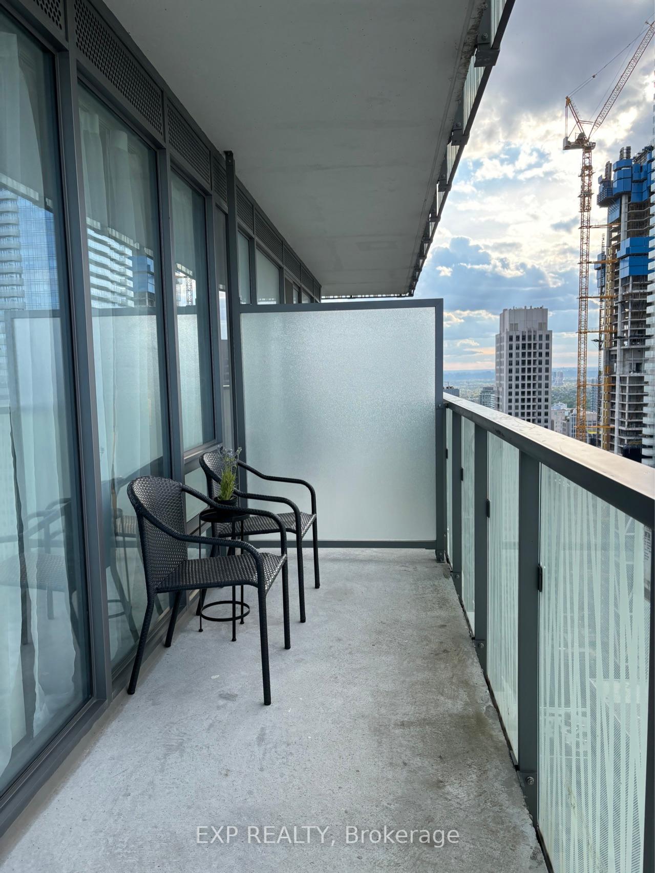 1 Bedroom Condo at 50 Charles, Toronto For sale