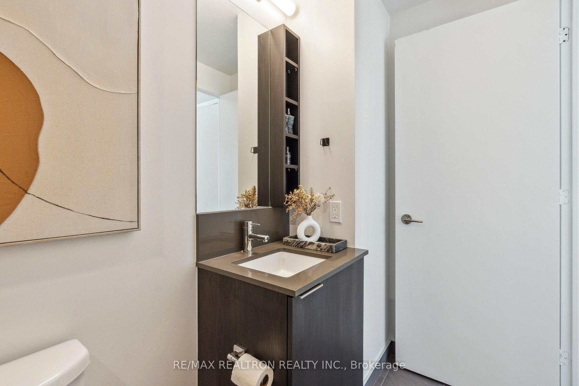 2 Bedrooms Condo at 7890 Jane, Vaughan For sale