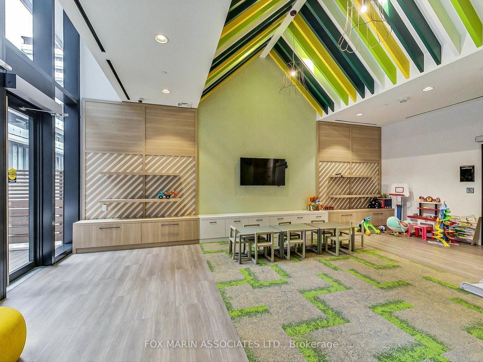 2 Bedrooms Condo at 180 Mill, Toronto For sale