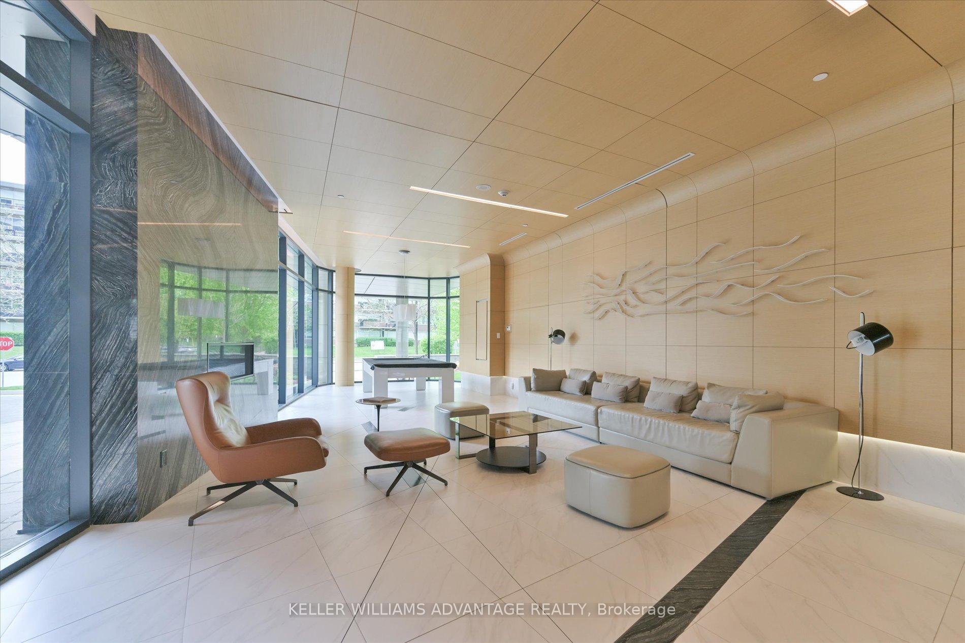 2 Bedrooms Condo at 99 The Donway, Toronto For sale