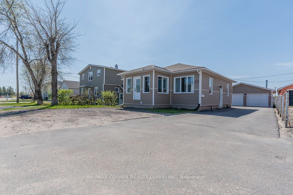 40 Cedar