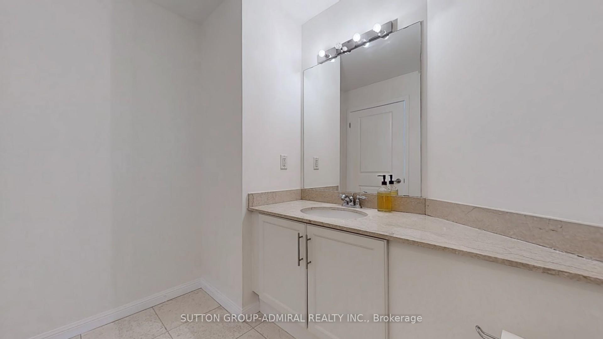 1 Bedroom Condo at 15 Windermere, Toronto For sale