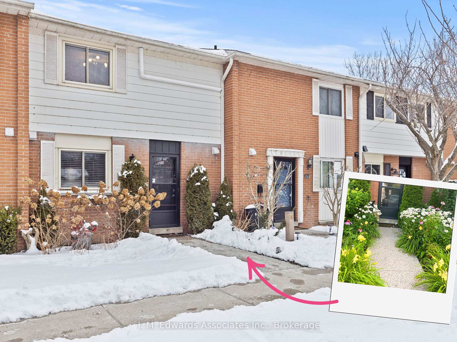 3 Bedrooms Condo at 61 Sarah,  Oakville For sale