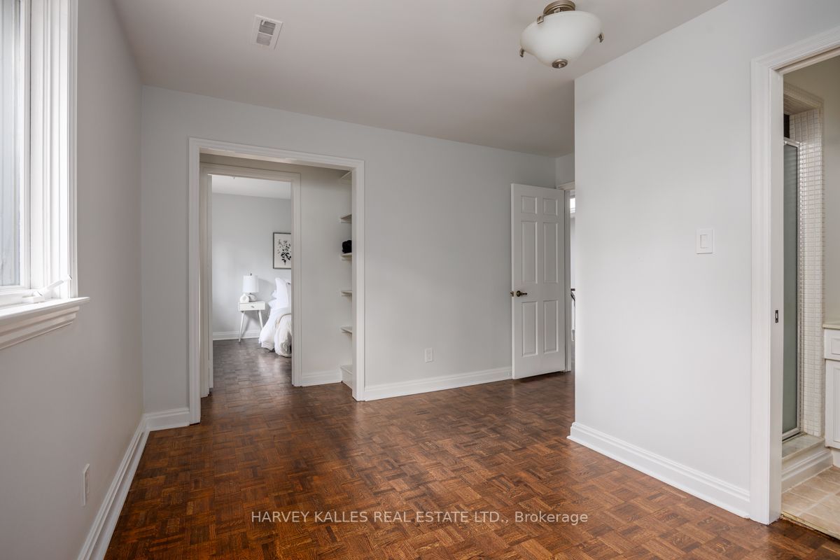 15 Old Colony Road