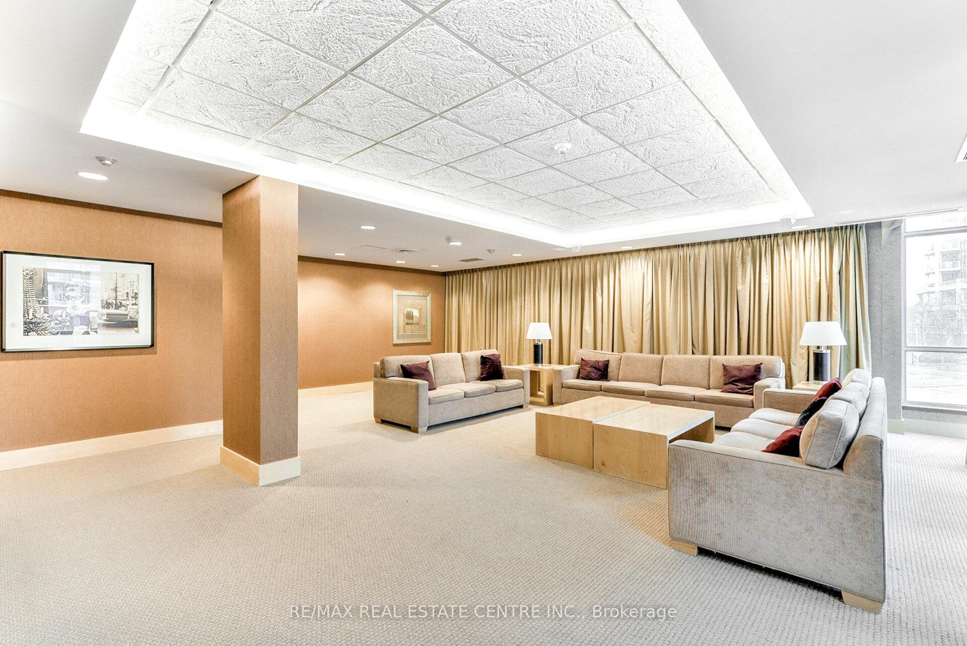 2 Bedrooms Condo at 5 Marine Parade,  Toronto For sale